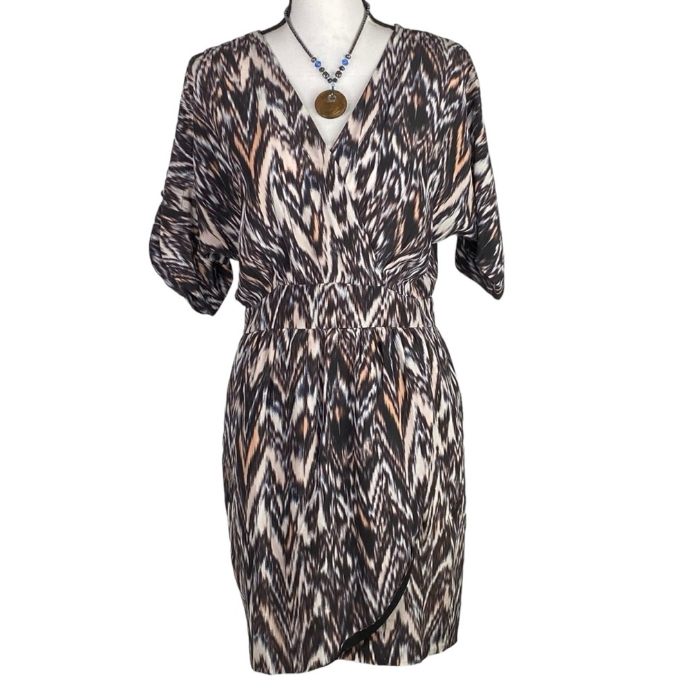 Greylin Rowan Silk Button Sleeves Tulip Hem V-Shape Neckline Dress Size M NWT
